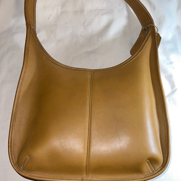 Coach Handbags - Vintage Coach 9025 Ergo Tan Zipper Top Hobo Shoulder Bag